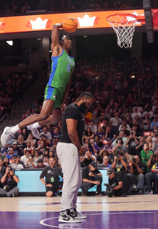 Courtside view of the 2024 NCAA Slam Dunk and 3Point Championships