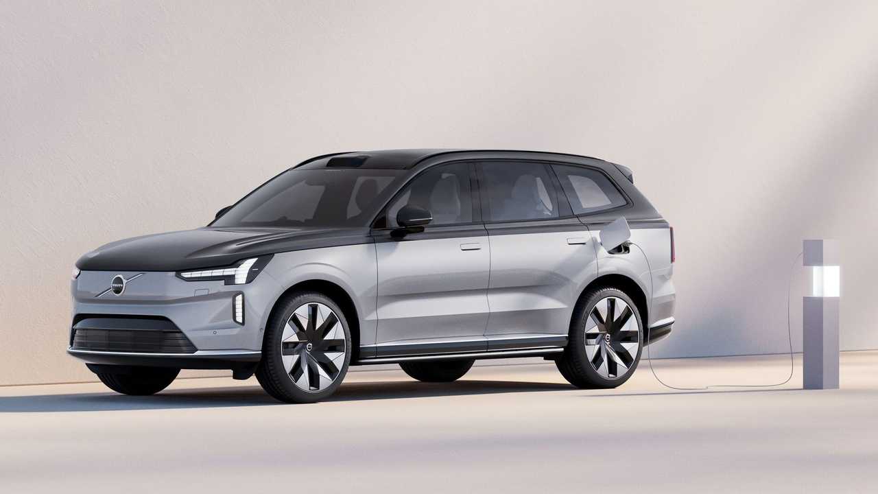 volvo global ev sales almost doubled in april 2024 thanks to ex30's surge
