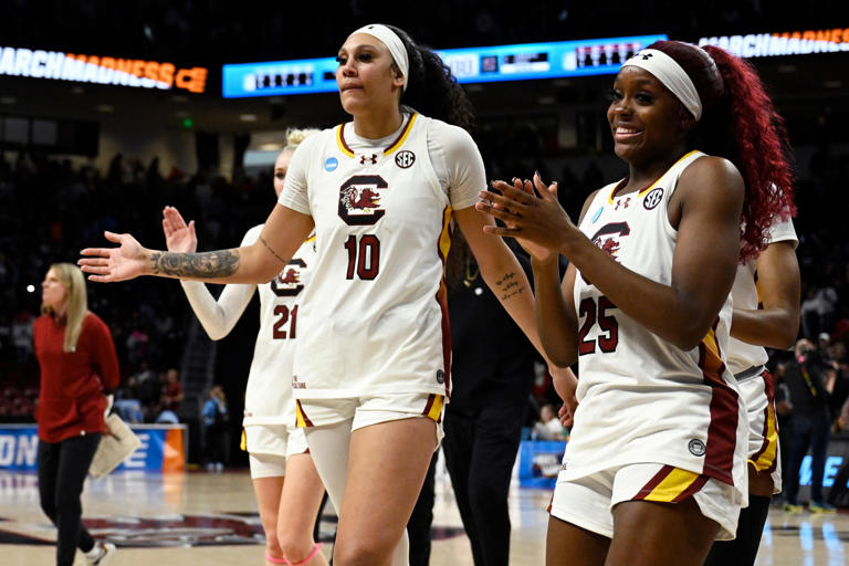 Iowa vs. South Carolina Predictions and odds for women's national