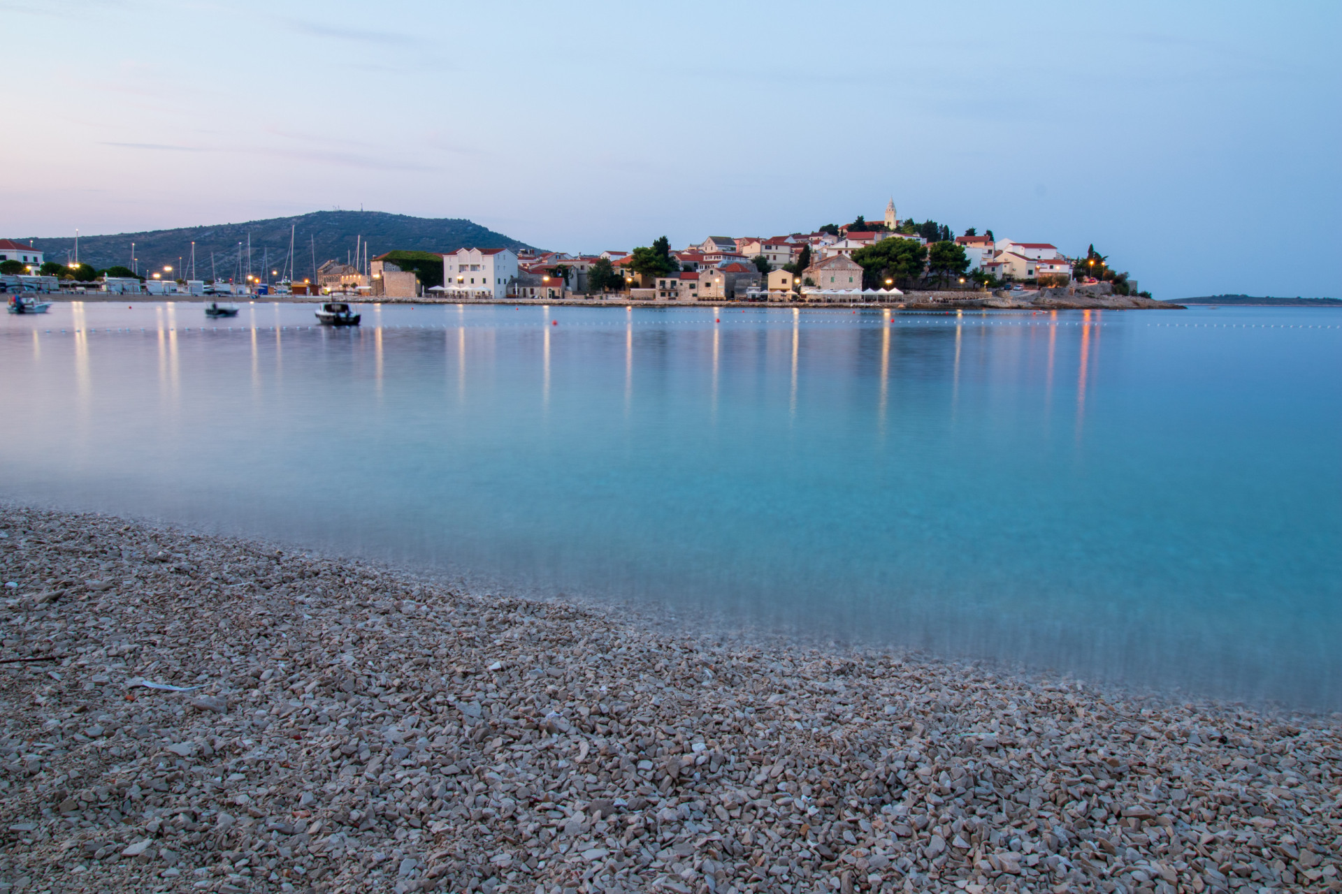 <p>Score: 4.1</p> <p>In the center of Primošten, along the town promenade, lies the idyllic pebble-covered beach of Mala Raduča. It's truly a Croatian summer dream!</p>