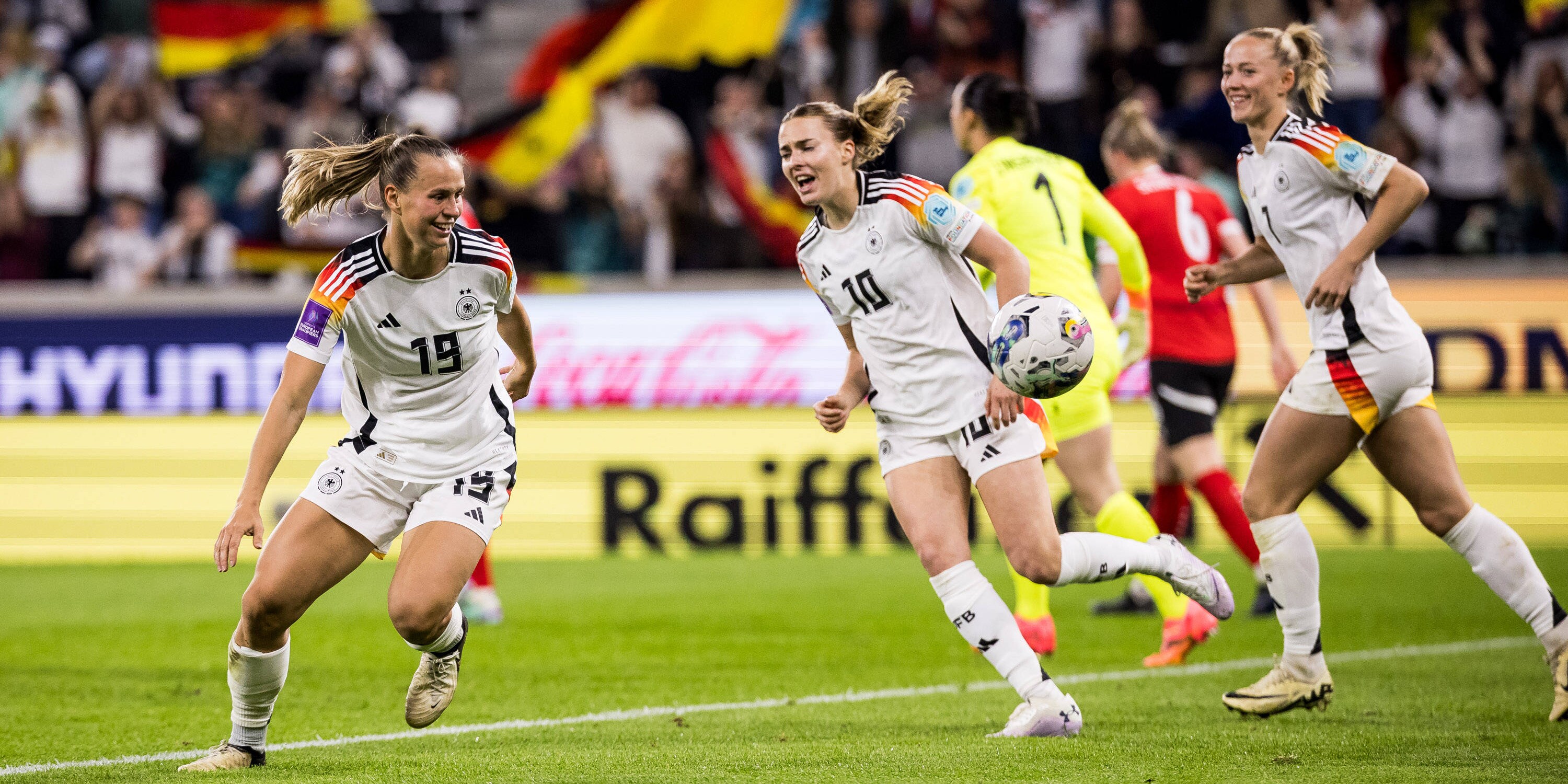 EM-Qualifikation - 0:2-Rückstand Gedreht! DFB-Frauen Schlagen ...