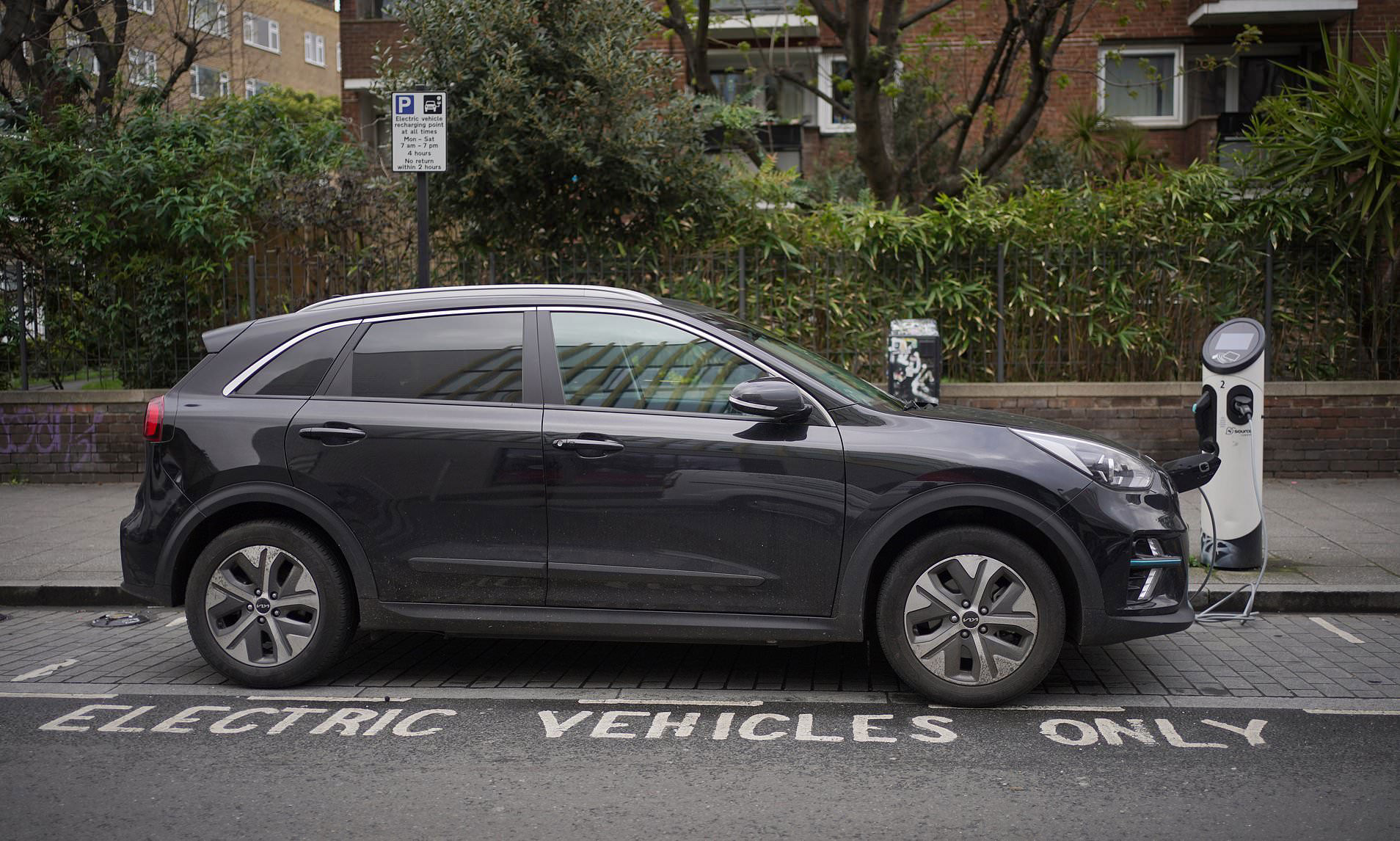 Electric cars lose the spark as drivers make a Uturn and return to