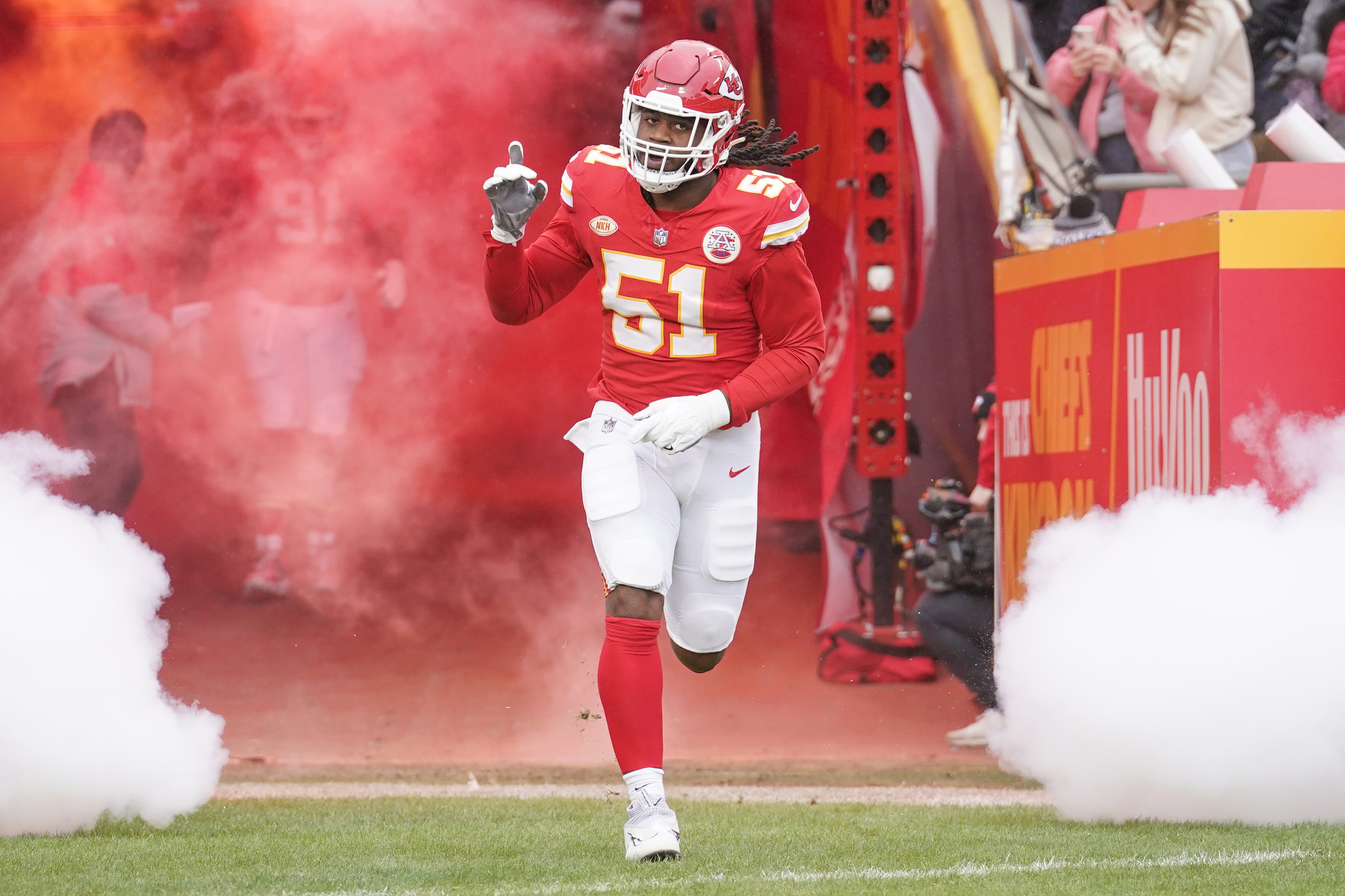 Kansas City Chiefs Decide To Bring Back 17 Sack Pass Rusher For 2024 Season