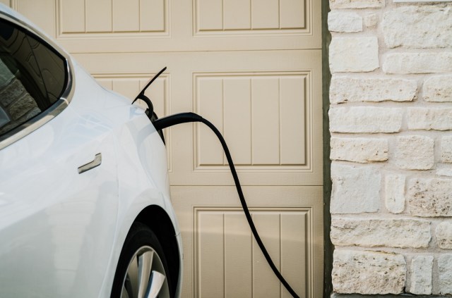 amazon, hoa committee member sparks debate over $1 million insurance requirement for ev charger: 'it's a weird situation'