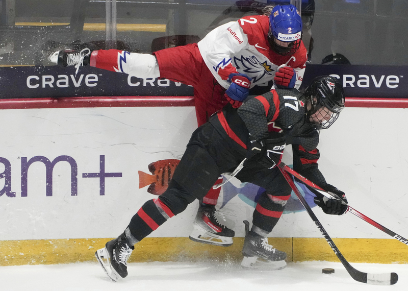 hokejistky prohrály na ms s kanadou, o bronz se utkají s finskem