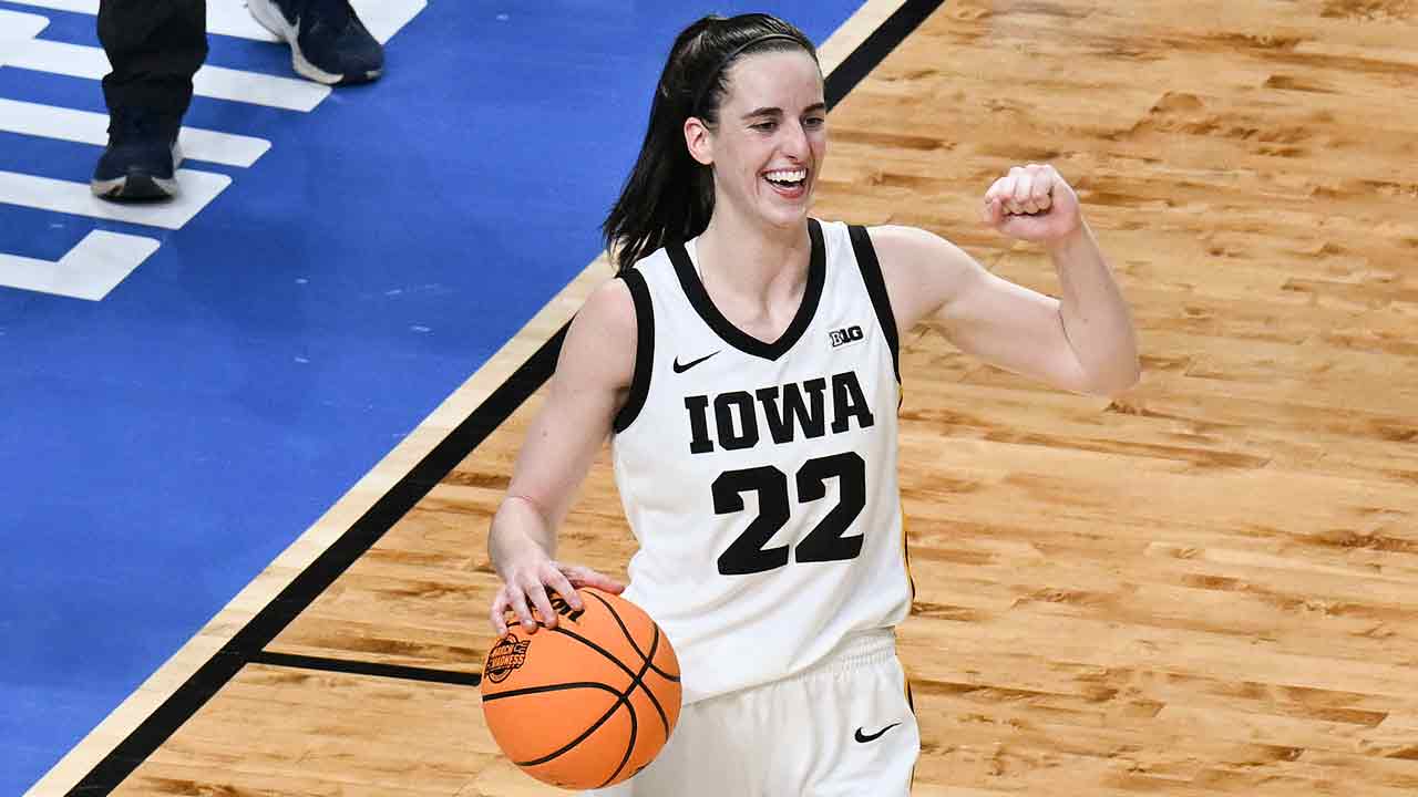 indiana fever select caitlin clark no. 1 overall in 2024 wnba draft