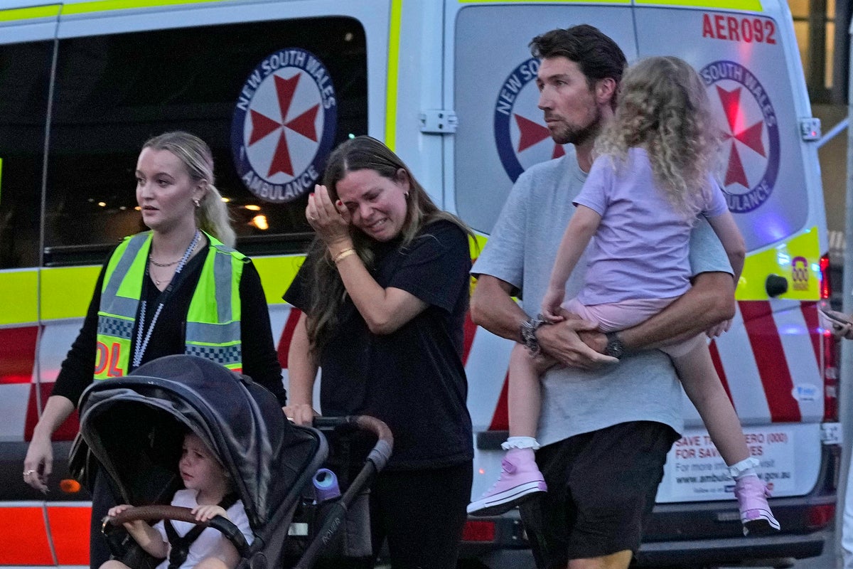 sydney police identify stabbing attacker who killed six people in mall rampage