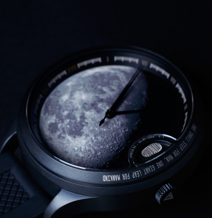 θα φορούσες ρολόι που περιέχει σεληνιακή σκόνη;