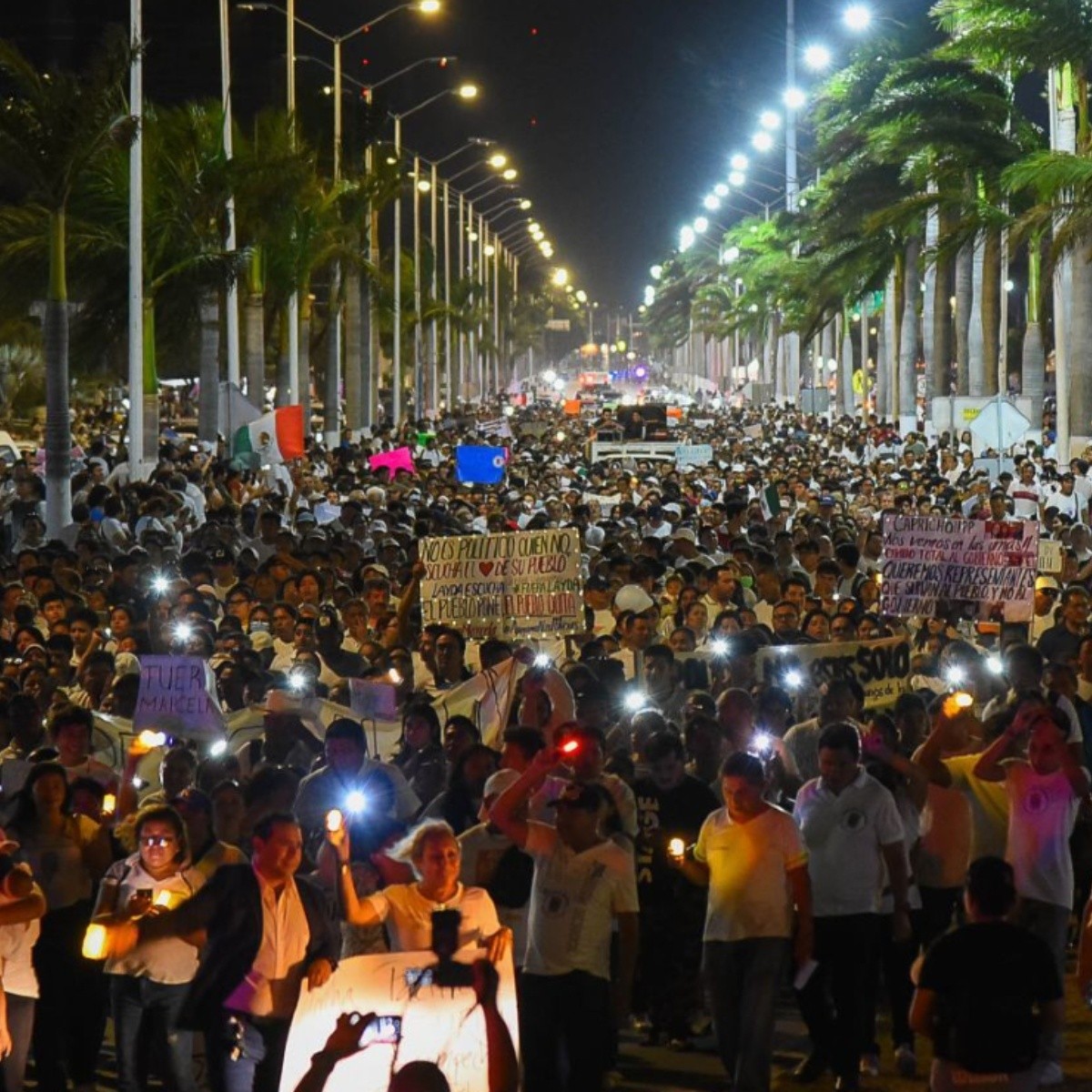 ¡20 mil personas en las calles! megamarcha en campeche exige destitución de titular de spsc