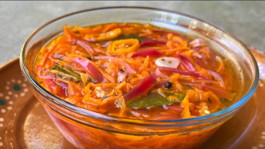 cómo hacer zanahorias en escabeche con chile habanero, perfectas para taquitos de cochinita o carne