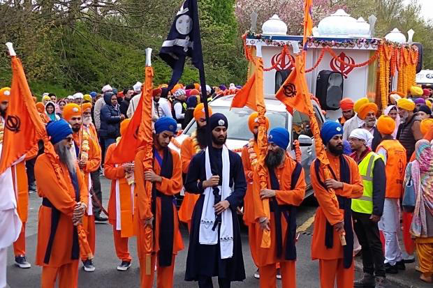 Thousands of Sikhs gather for procession around Bradford to celebrate ...