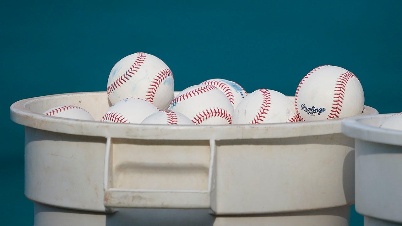 new jersey hs baseball team uses hidden ball trick to win game