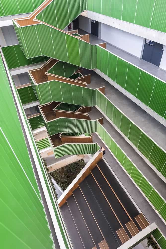 la moderna universidad en los olivos que podría ganar un premio por su belleza arquitectónica: así luce