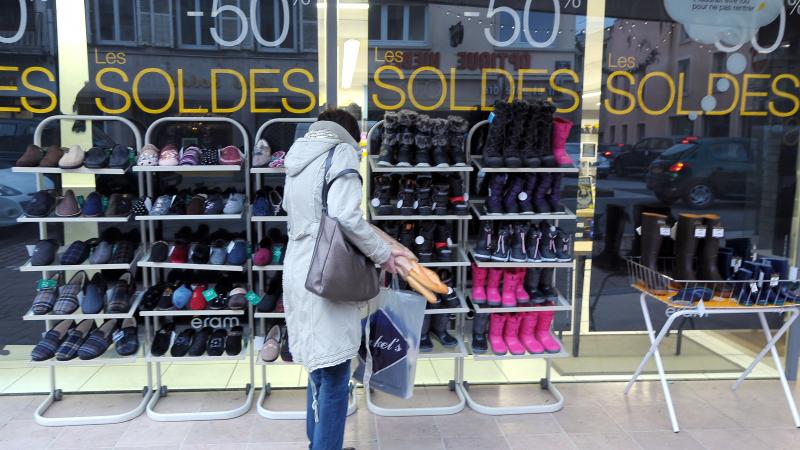 une grande chaîne belge de chaussures envisage de quitter les pays-bas