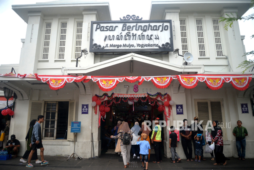 Pasar Beringharjo, Surganya Belanja Batik di Yogyakarta