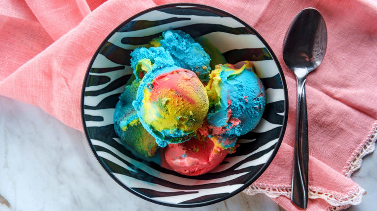 We Finally Know The Flavors In A Popular Version Of Superman Ice Cream