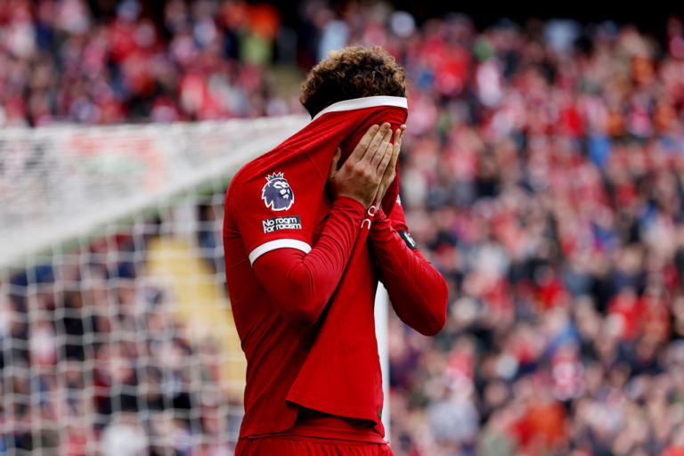 Crystanbul Part II: Liverpool slip up in Premier League title race in ...