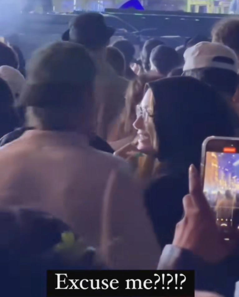 The two watched Lana Del Rey’s headlining set together. X/@ Bieber_update