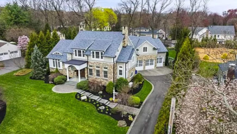 Local Listing: See Inside $2.95M Custom-Built Bergen County Home