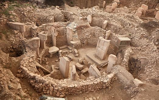 quais são as estruturas megalíticas mais antigas do mundo?