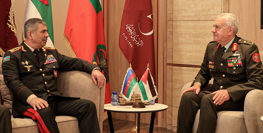 army chief meets azerbaijani defence minister