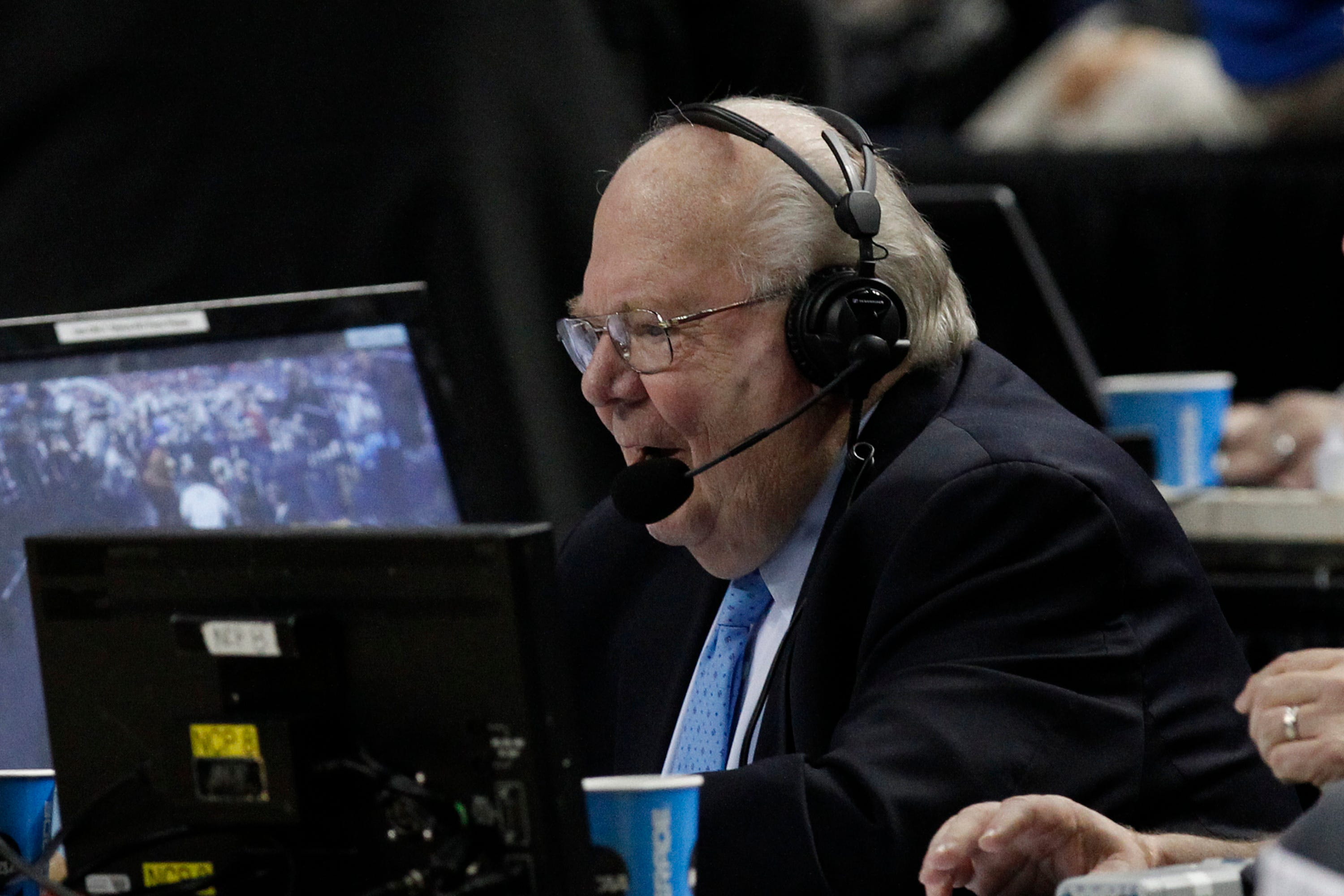 A Tearful Verne Lundquist Got A Beautitful Jim Nantz Tribute After His ...