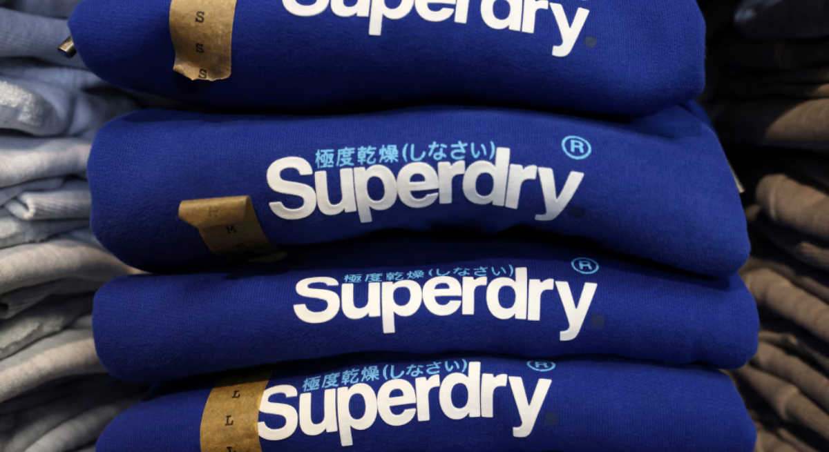 auge y caída de superdry: la marca reina del estilo urbano se acerca al abismo