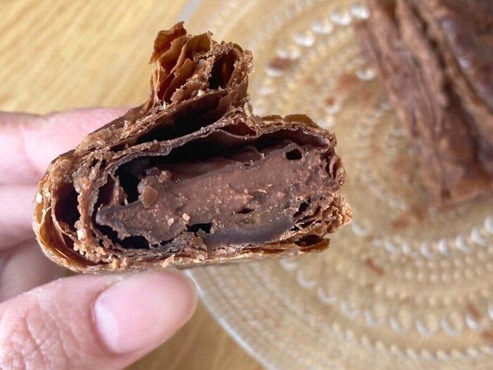 【シャトレーゼ】お菓子のプロが絶賛！生チョコレートパイは高くても食べる価値アリ