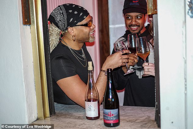 pandemic nostalgia? nyc bar opens 'wine windows' in nod to covid laws