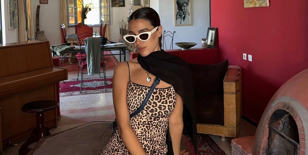 amazon, teresa bass encuentra en bershka el vestido de leopardo más viral de esta primavera por menos de 23 euros