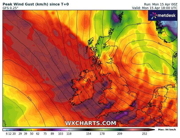 UK storm warning as maps show worst-hit areas blasted by 55mph winds ...