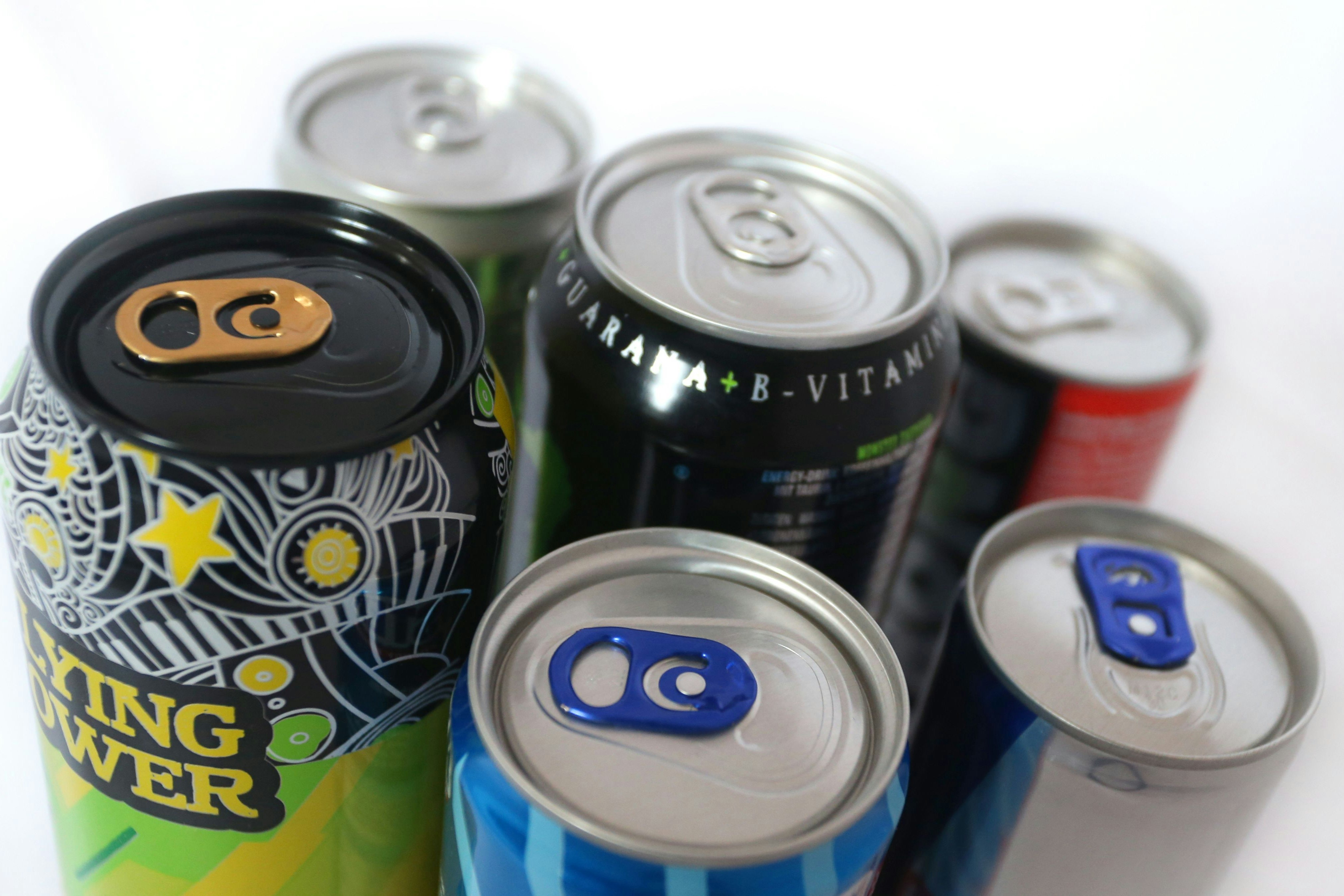 energydrinks: foodwatch fordert verkaufsverbot für kinder und jugendliche