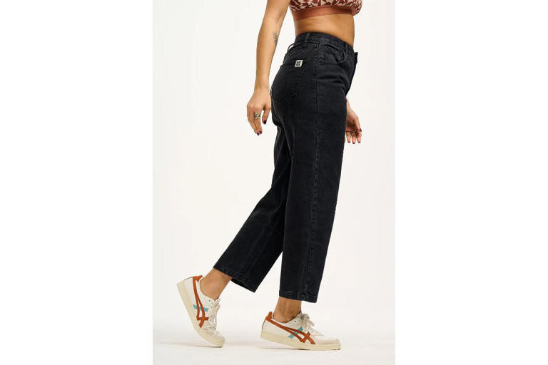 Best plus size jeans for women in bootcut, baggy and more styles