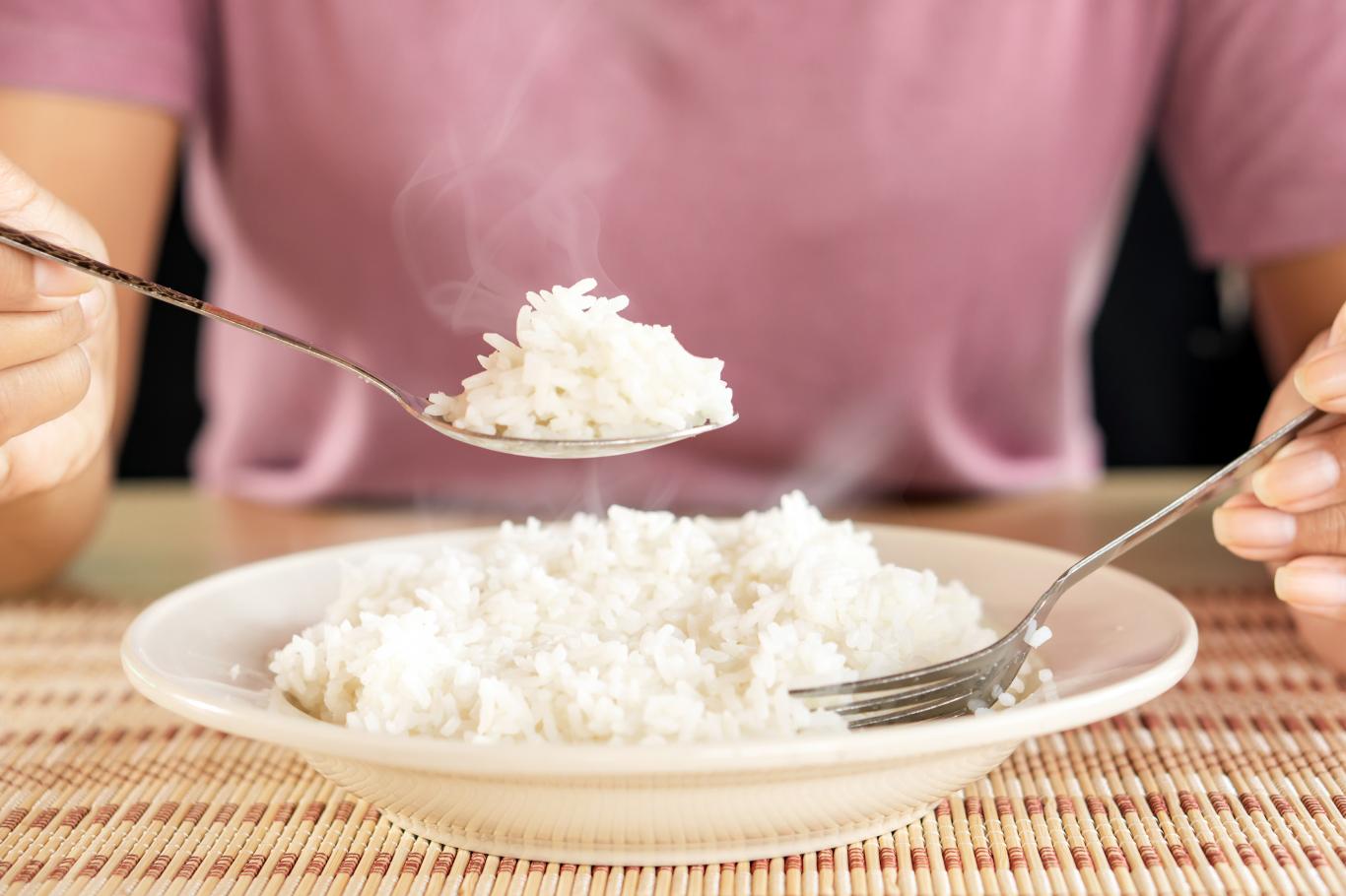 manger du riz le soir : bonne ou mauvaise idée ?