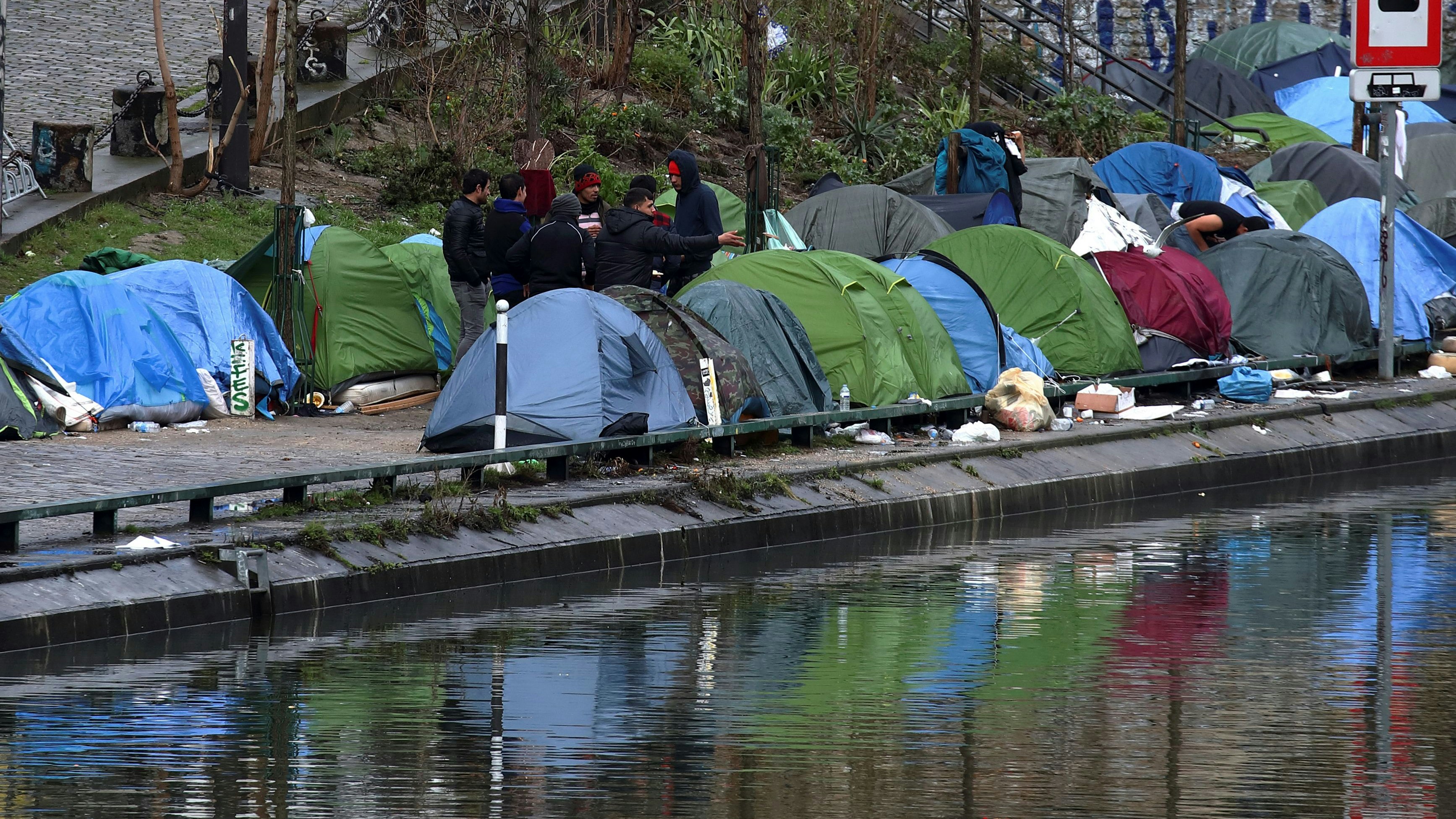 wegen olympia: paris siedelt obdachlose um