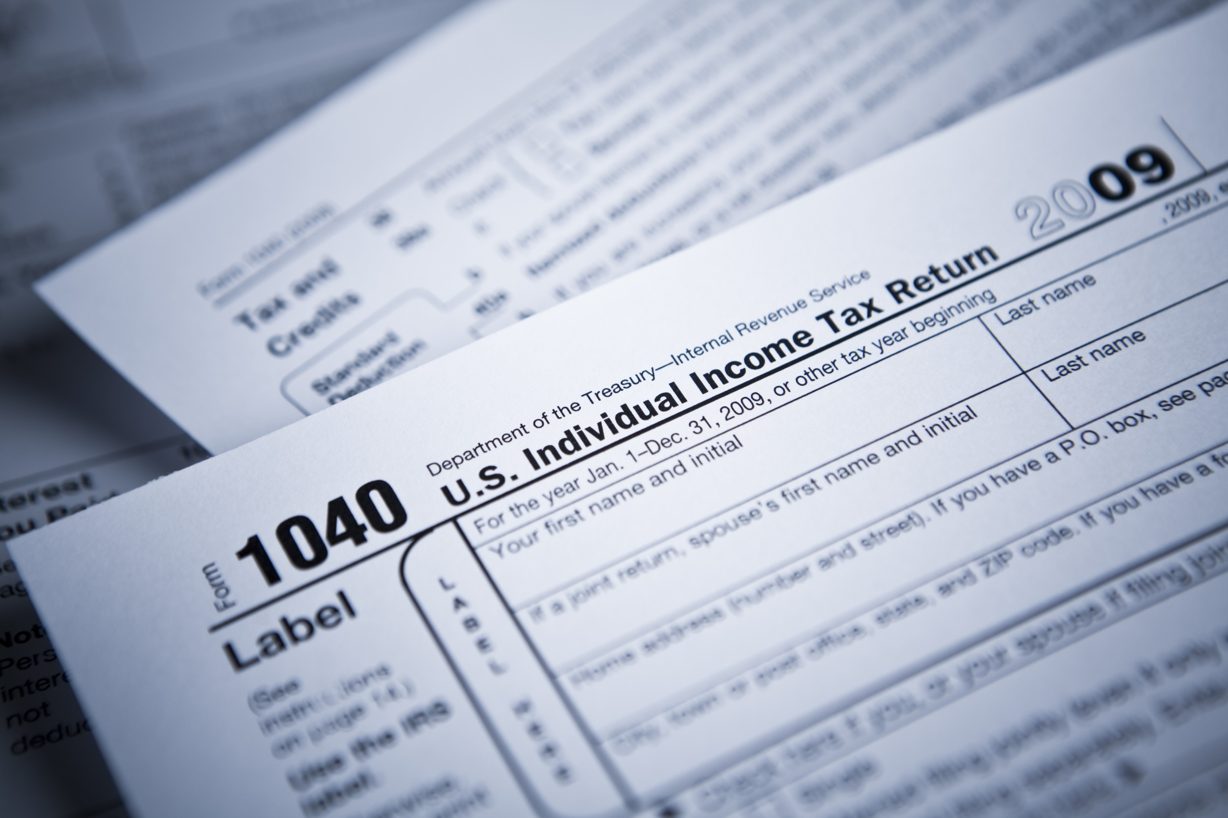 How to File Your Taxes at the Last Minute or Get an Extension
