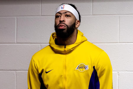 Anthony Davis reveals status for play-in after injury scare<br><br>