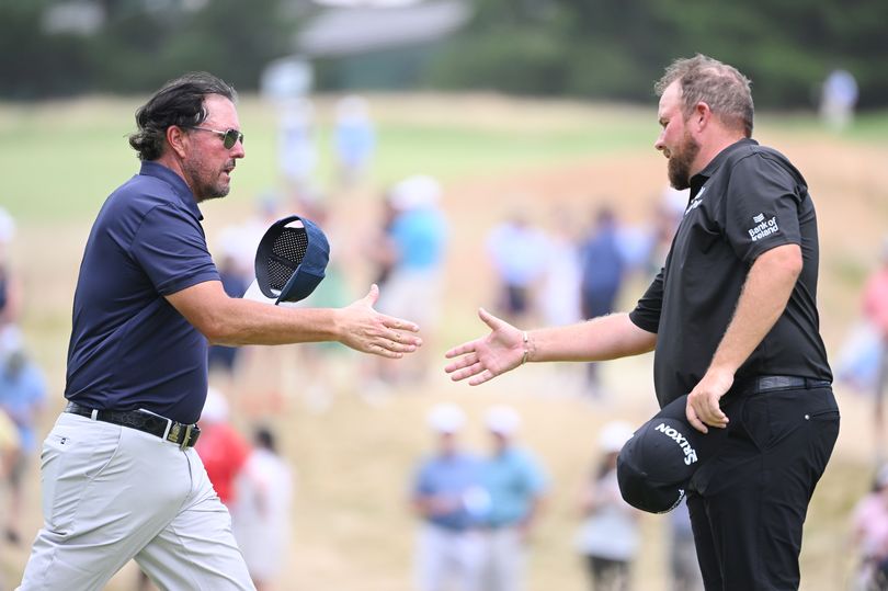 shane lowry's verdict on playing with phil mickelson at masters shows new opinion of liv golf star