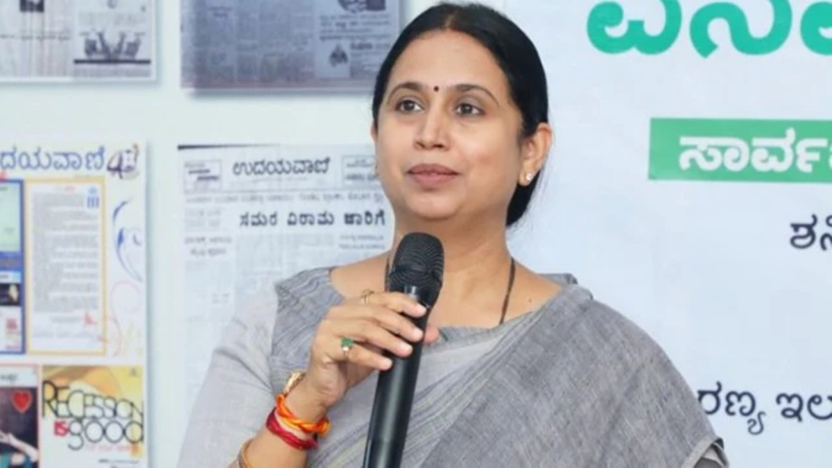 karnataka bjp leader’s ‘extra peg’ remark on lakshmi hebbalkar sparks controversy, congress leader hits back