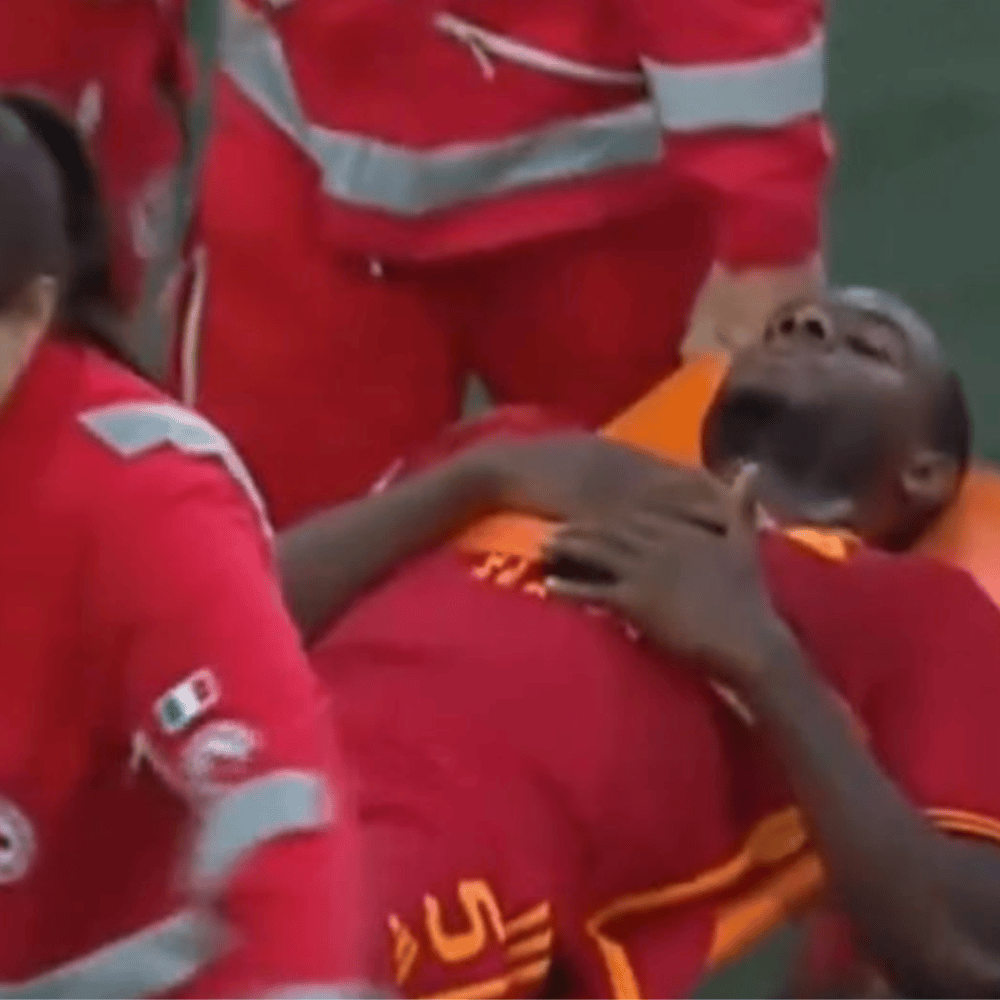 conmoción mundial: un jugador se desplomó en pleno partido en el partido entre roma y udinese