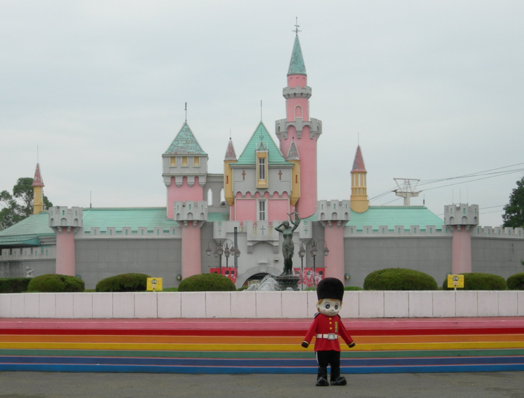 <p>Opening up as a knockoff of Disneyland isn’t a great idea. With too many attractions that were directly taken from Disneyland properties, it wasn’t long until this place was forced to shut down. </p>