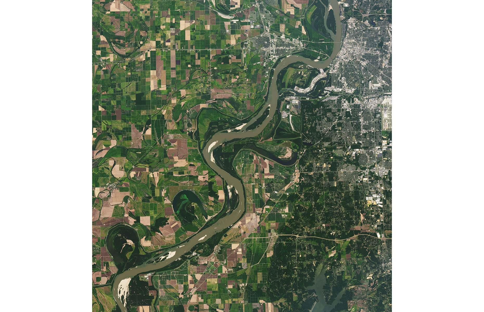 <p>When measured with its major tributaries, including the Missouri River and the Ohio River, the Mississippi is the longest river in North America. Its drainage basin encompasses a whopping 1.2 million square miles (3.1m sq km) – about an eighth of the entire continent. Rising in Minnesota from Lake Itasca, the Mississippi River flows almost due south before ending at the Gulf of Mexico, around 2,350 miles (3,766km) from where it started. With its tributaries, the great river drains 31 US states and two Canadian provinces to some degree. It’s captured here in September 2021 by NASA.</p>
