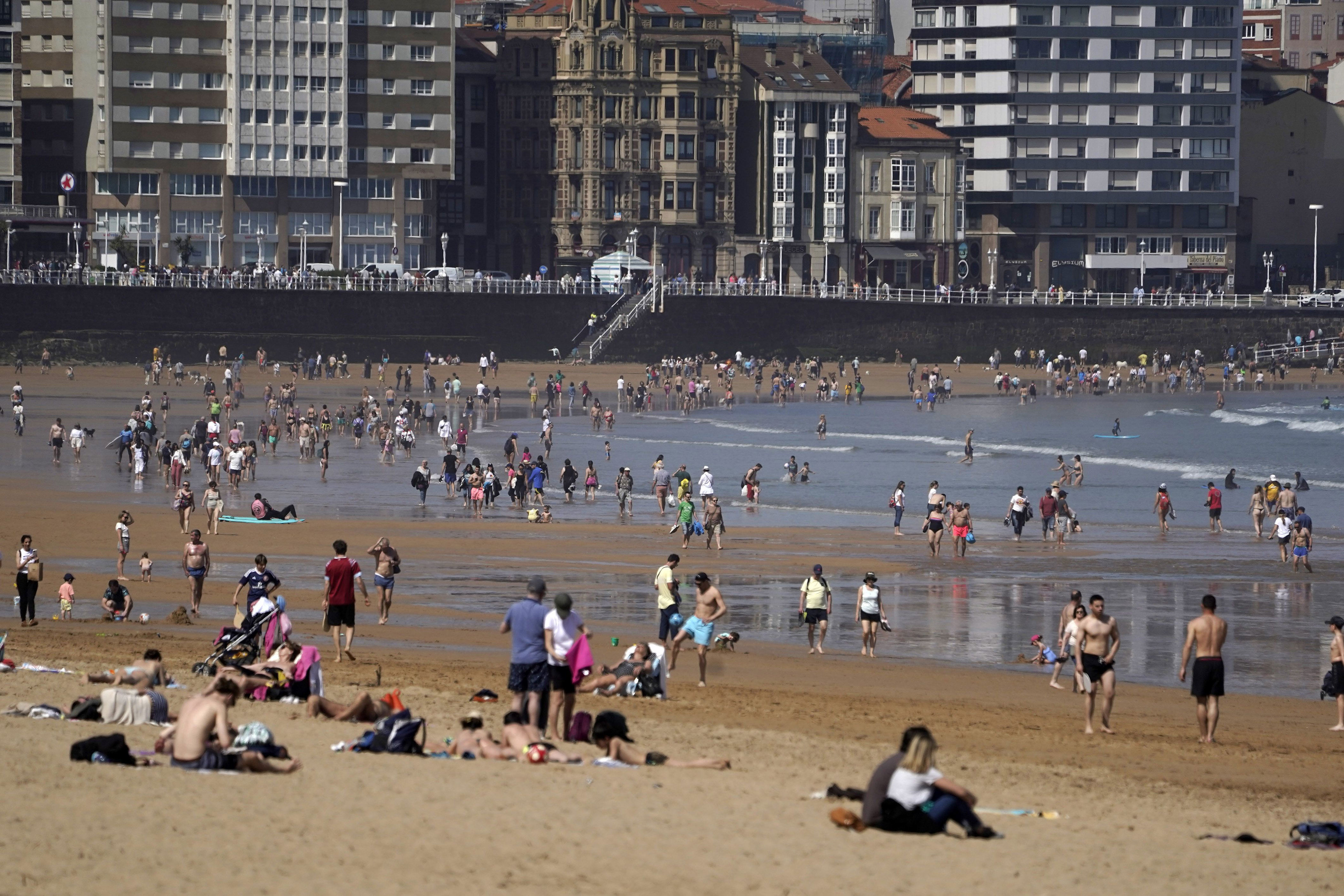 las temperaturas bajarán a partir de hoy en la mitad norte y del miércoles en el centro y sur