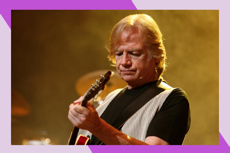 Justin Hayward of The Moody Blues announces 2024 tour. Get tickets now