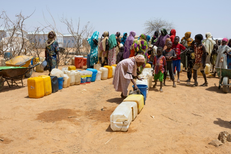 la communauté internationale engrange plus de 2 milliards d'euros d'aide pour le soudan