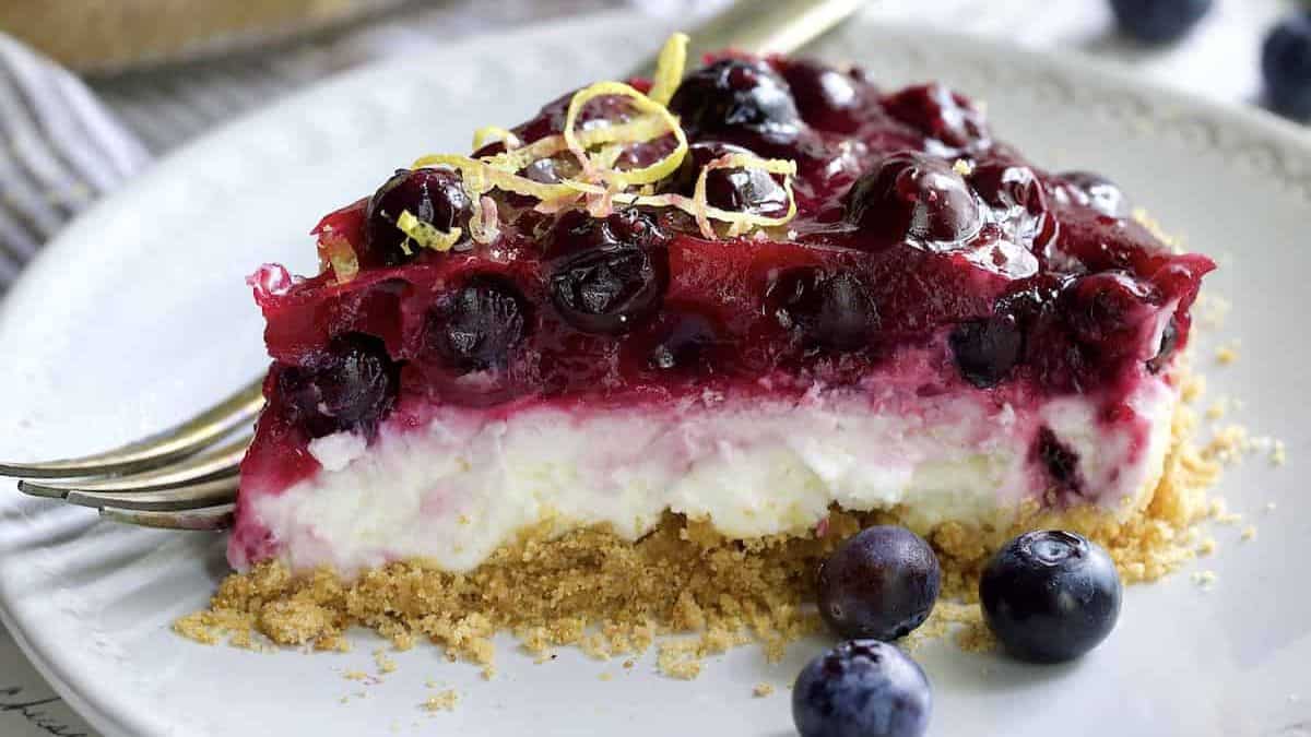 26 Delicious Blueberry Recipes That Burst With Berry Flavor