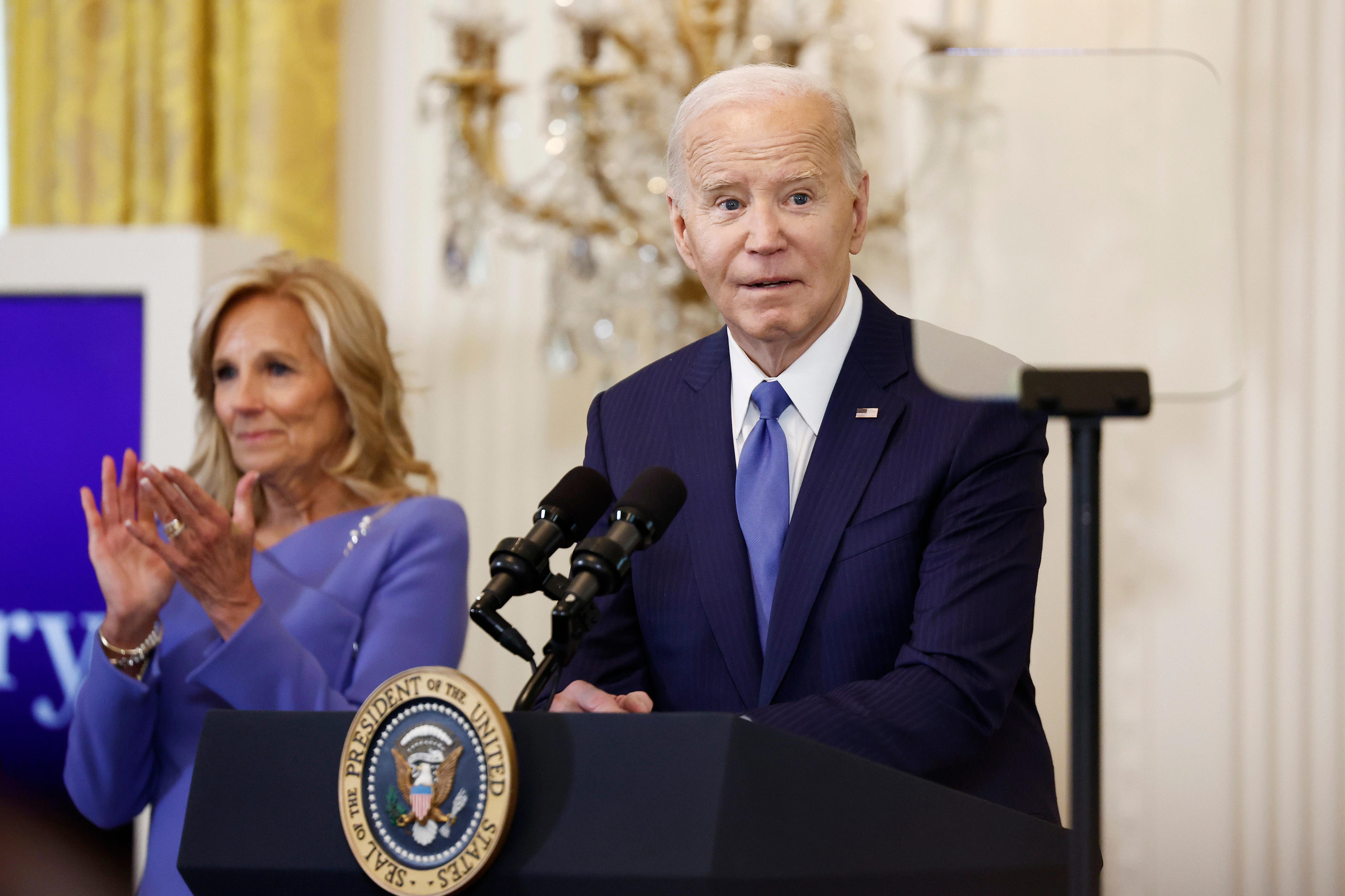 president biden earned $620,000 in 2023 and paid 23.7% in federal income taxes, returns show