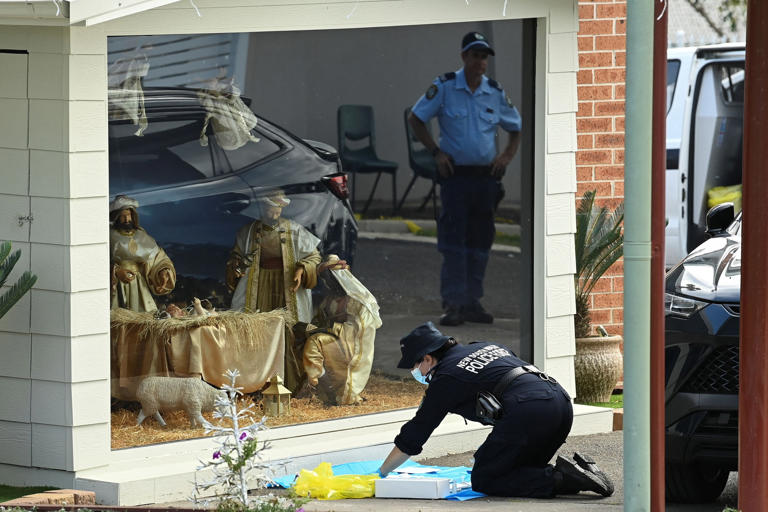 Australie Lattaque Au Couteau Dans Une église à Sydney Qualifiée D