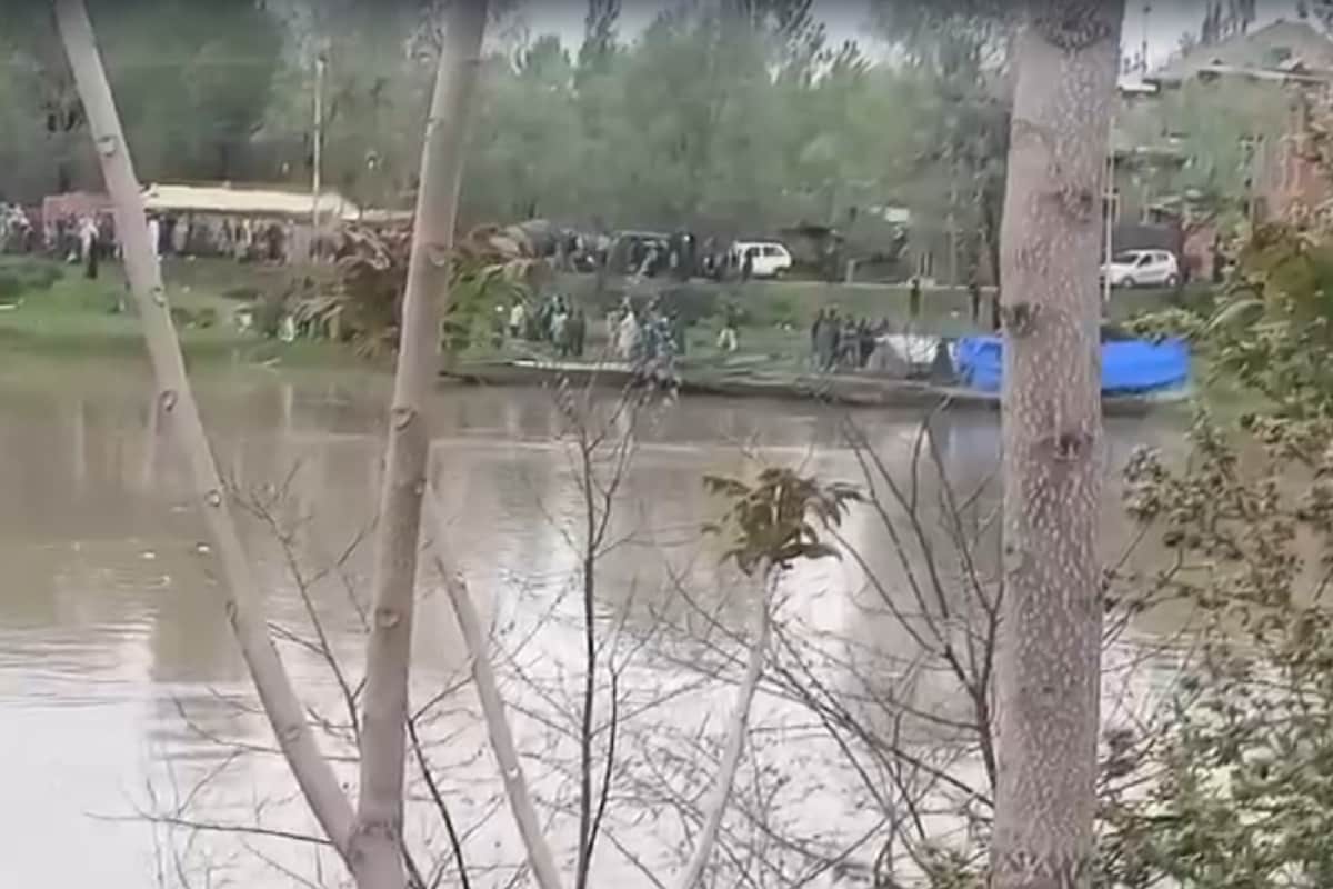 over 10 missing as boat capsizes in srinagar's jhelum river, rescue op on