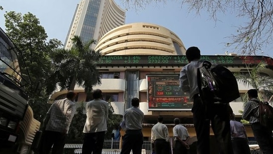 sensex crash today: why is indian stock market falling for the last three days? will this continue?